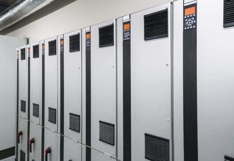 Industries That Benefit From Frequency Converters